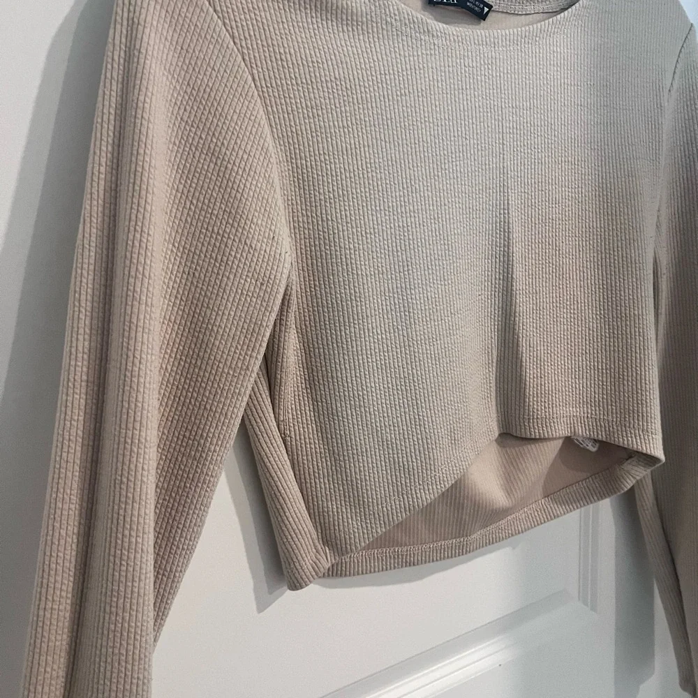 Zara Taupe Ribbed Long Sleeve Crop Top - Picture 3 of 5